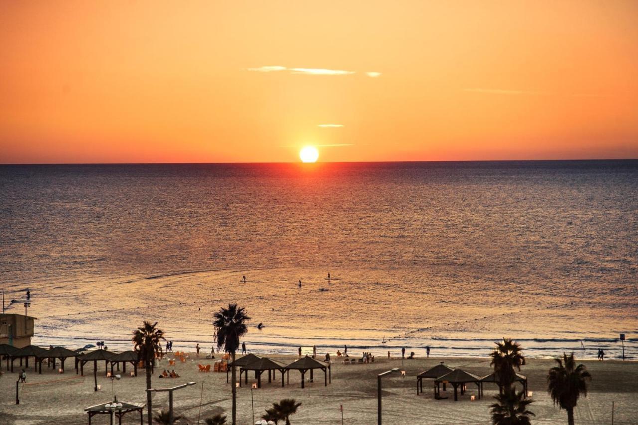 Beach Hotel By Zvieli Hotels Tel Awiw Zewnętrze zdjęcie